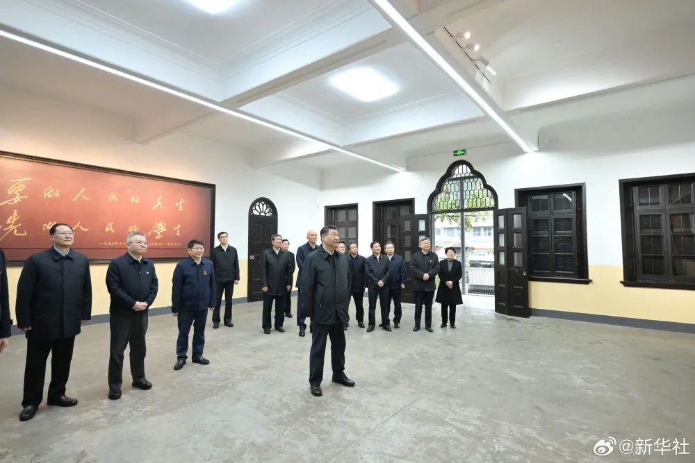 习近平致电祝贺希奇莱马当选连任赞比亚总统