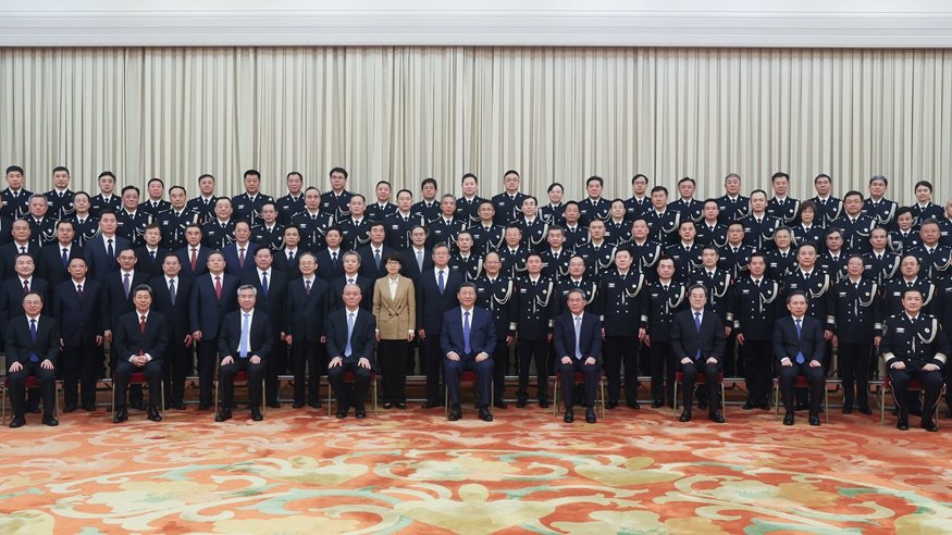 高清大图 | 习近平在贝尔格莱德出席