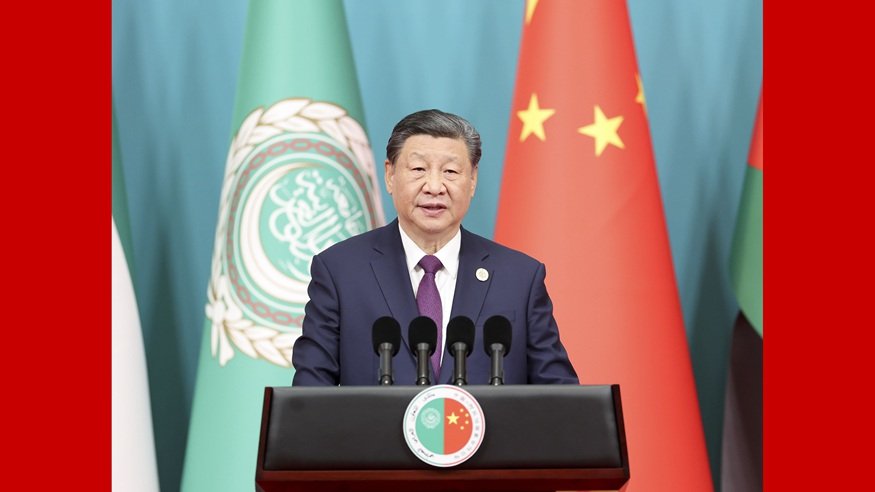习近平抵达布达佩斯开始对匈牙利进行国