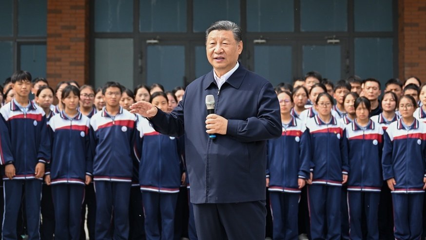 习近平同俄罗斯总统普京共同会见记者