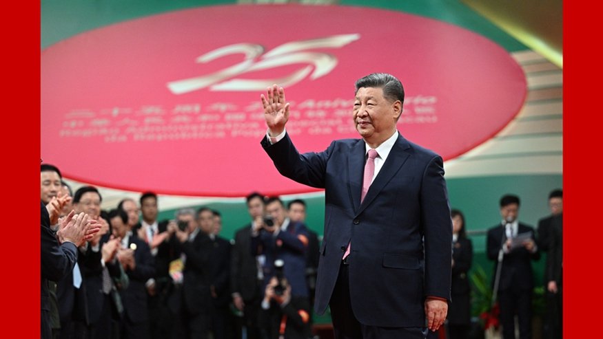 习近平结束出席亚太经合组织第三十一次