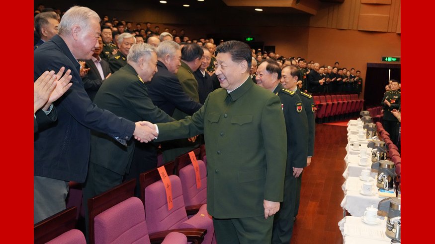 习近平会见李家超