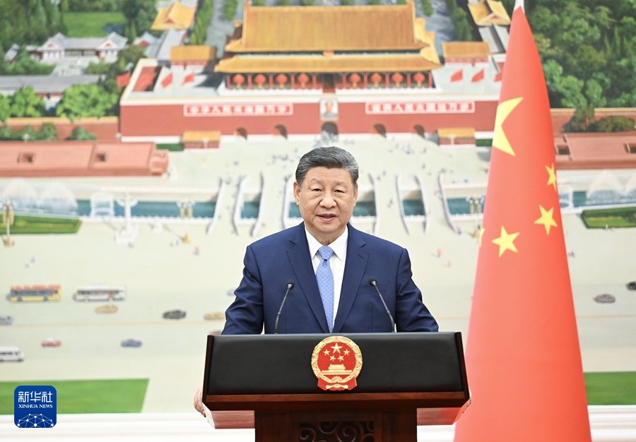 《习近平谈治国理政》第五卷中英文版出