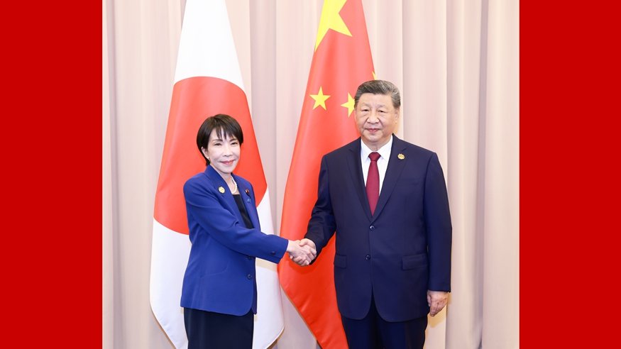 习近平同韩国总统李在明会谈