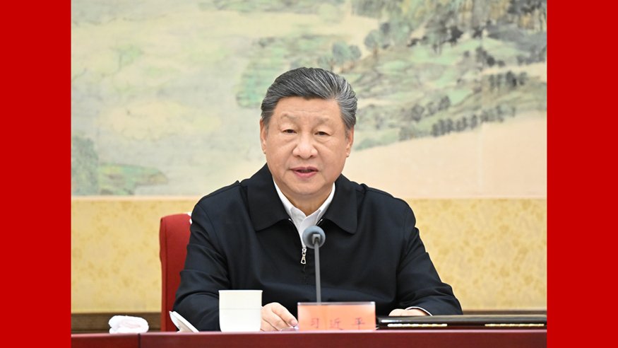 新年戏曲晚会在京举行 习近平等出席观