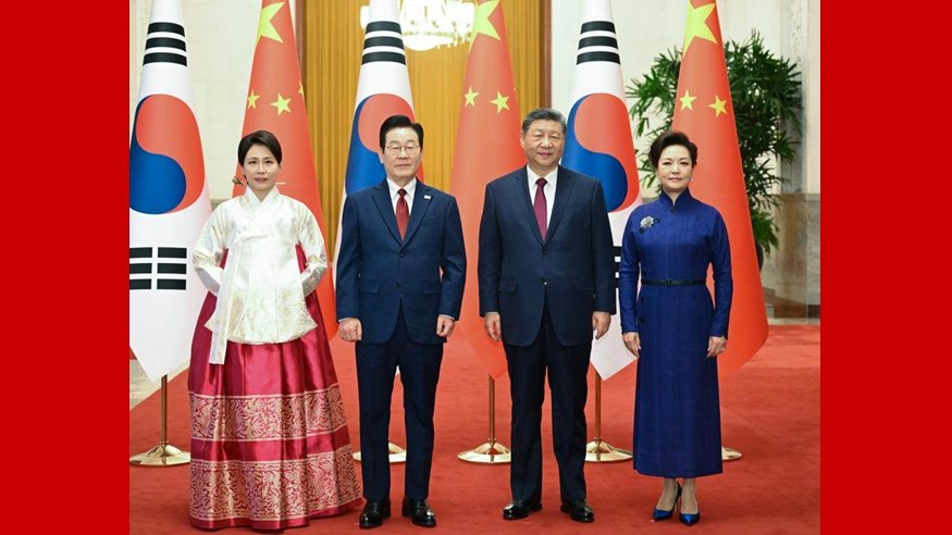 习近平致电祝贺穆塞韦尼当选连任乌干达