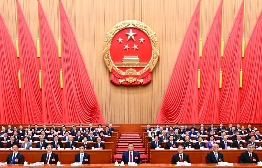 习近平会见俄罗斯外长拉夫罗夫