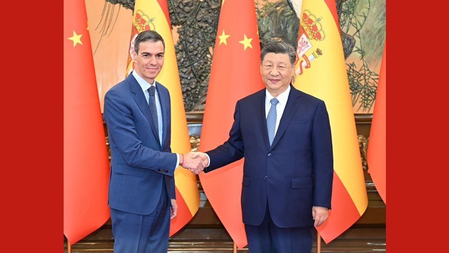 习近平会见文莱王储比拉